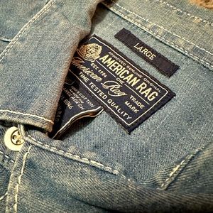 Gently used Men’s Long Sleeve Denim Button Up